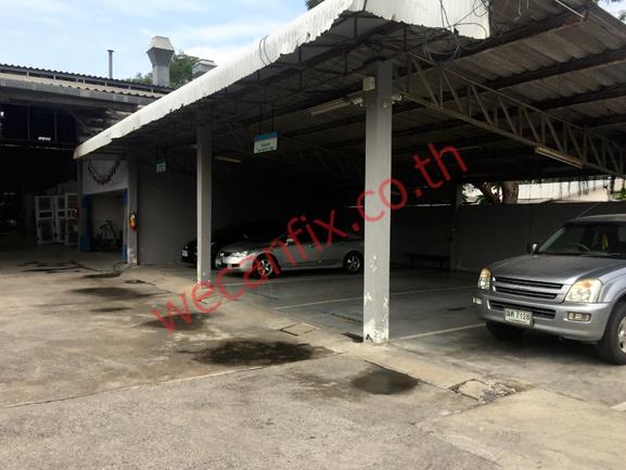 ที่จอดรถรอส่งคืนลูกค้า