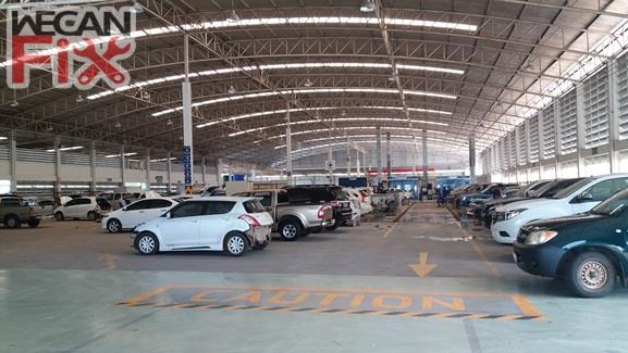 ที่จอดรถรอส่งคืนลูกค้า