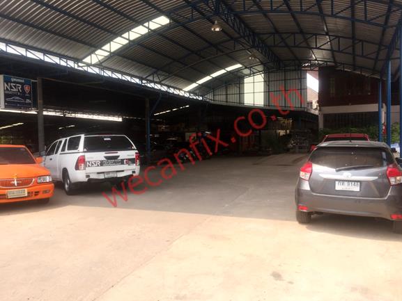 ที่จอดรถรอส่งคืนลูกค้า