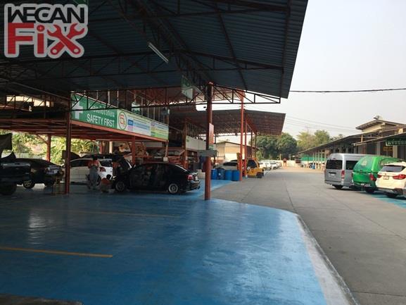 ที่จอดรถรอส่งคืนลูกค้า