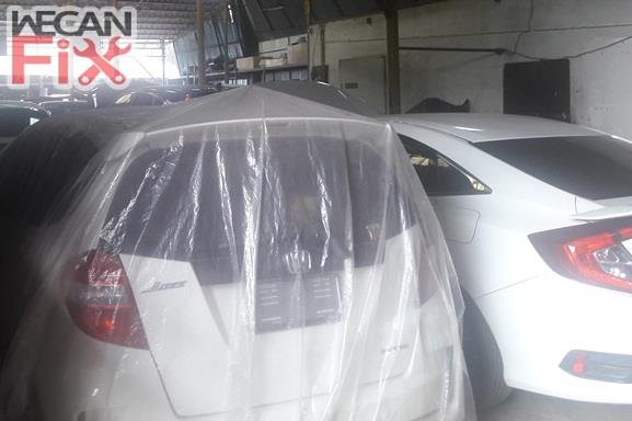 ที่จอดรถรอส่งคืนลูกค้า