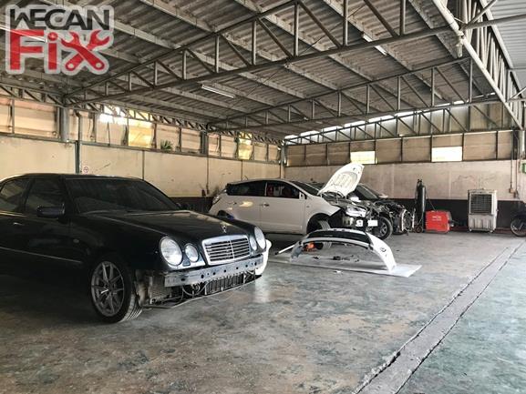 ที่จอดรถรอส่งคืนลูกค้า