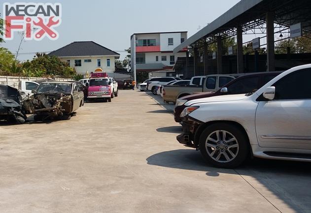 ที่จอดรถรอส่งคืนลูกค้า